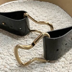 Women’s Wide Buckle Black Patent Leather Belt